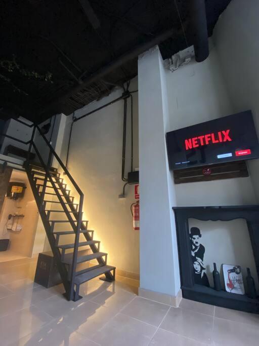Apartment Ruzafa Roots, 12 Min To Centre, Smart Tv, Wine 발렌시아 외부 사진