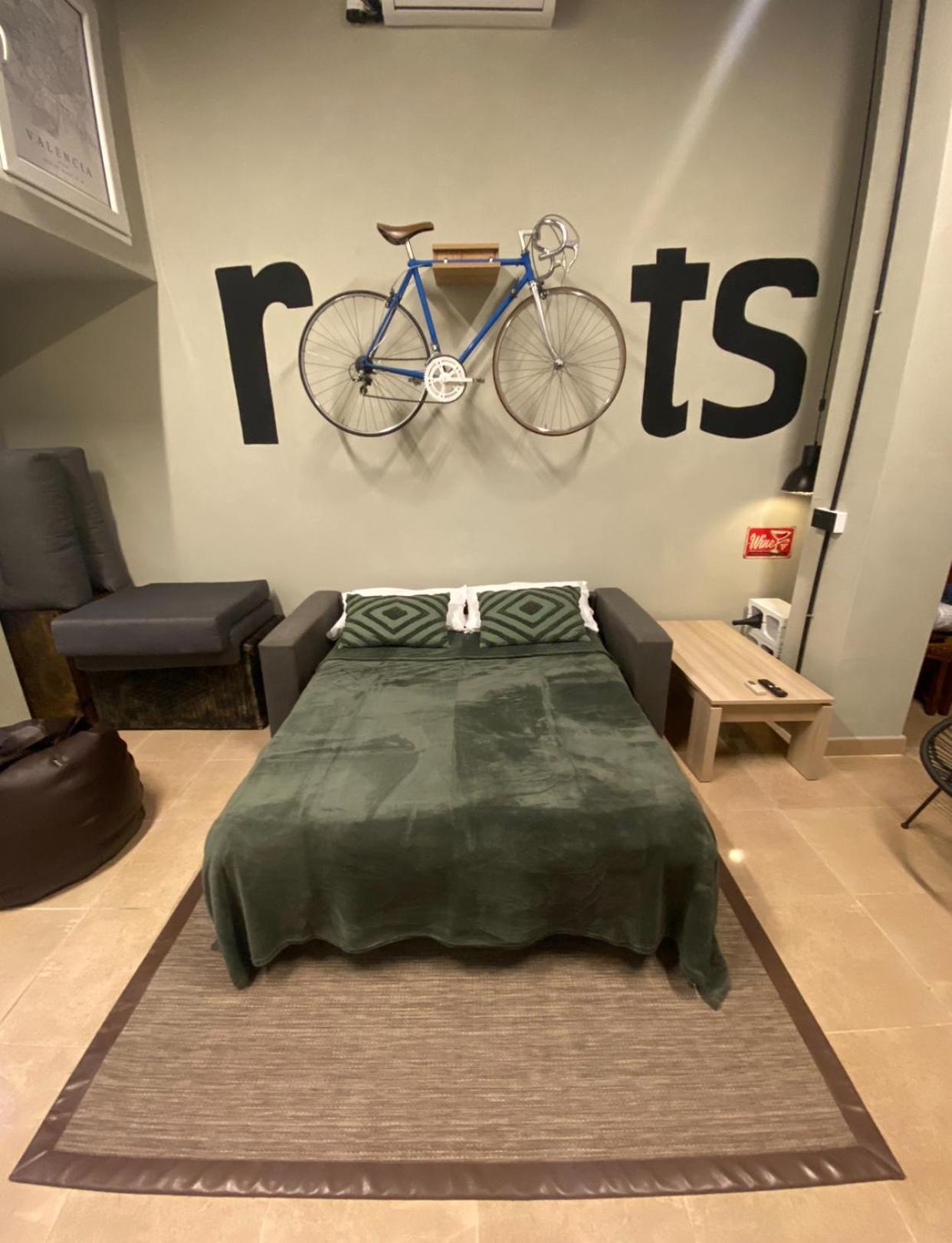 Apartment Ruzafa Roots, 12 Min To Centre, Smart Tv, Wine 발렌시아 외부 사진