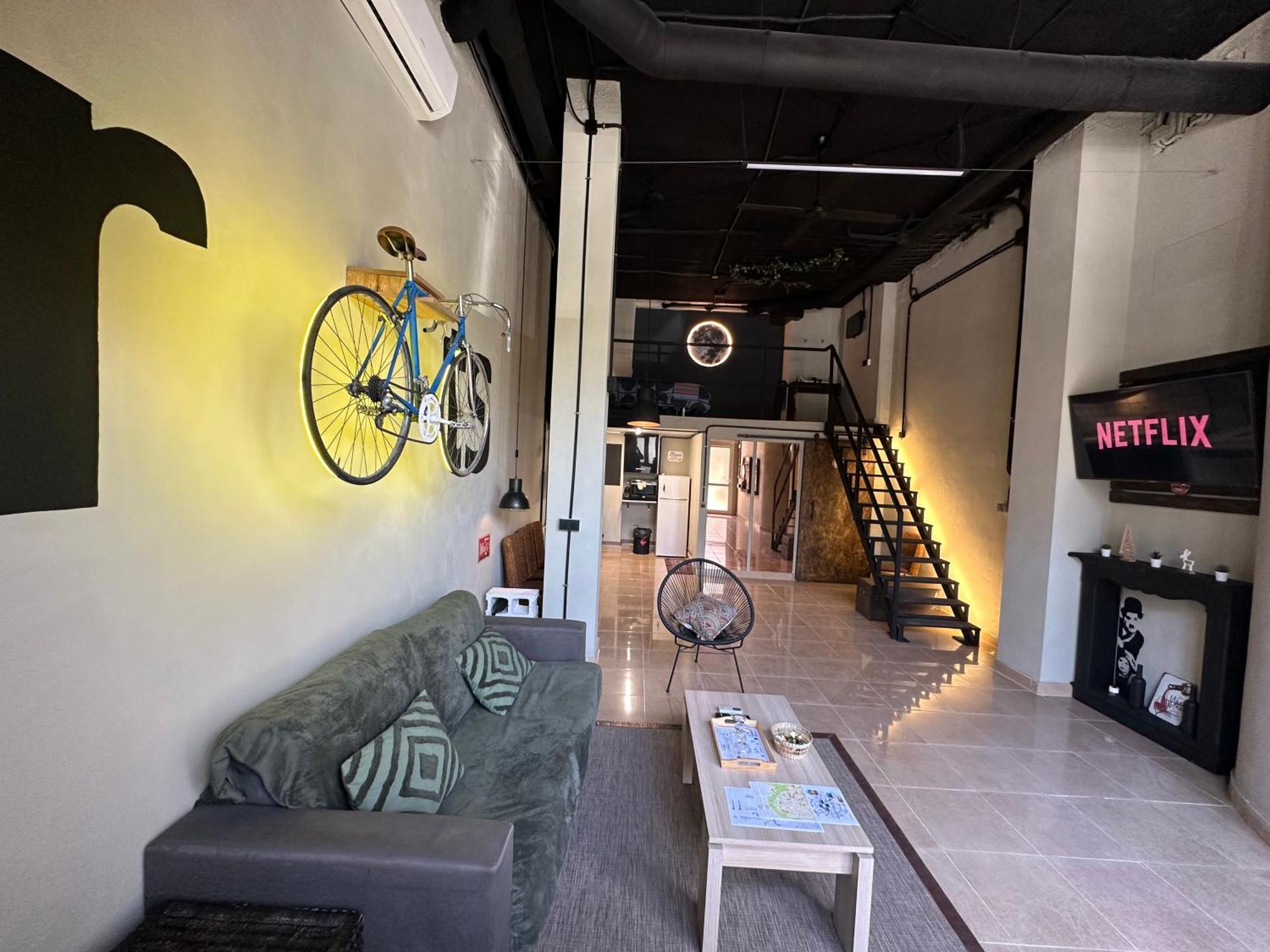 Apartment Ruzafa Roots, 12 Min To Centre, Smart Tv, Wine 발렌시아 외부 사진