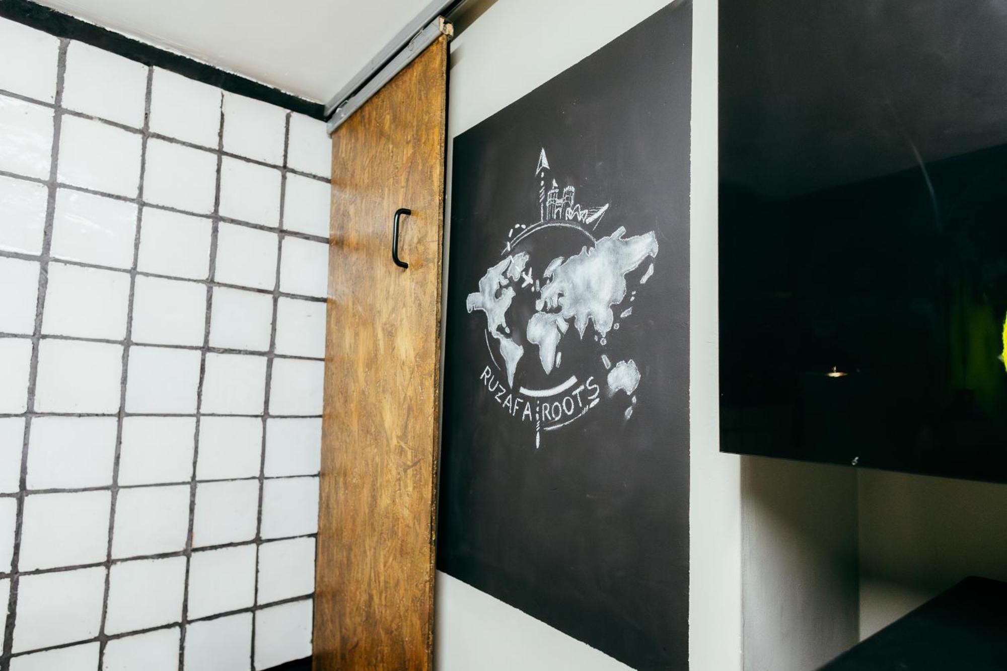Apartment Ruzafa Roots, 12 Min To Centre, Smart Tv, Wine 발렌시아 외부 사진