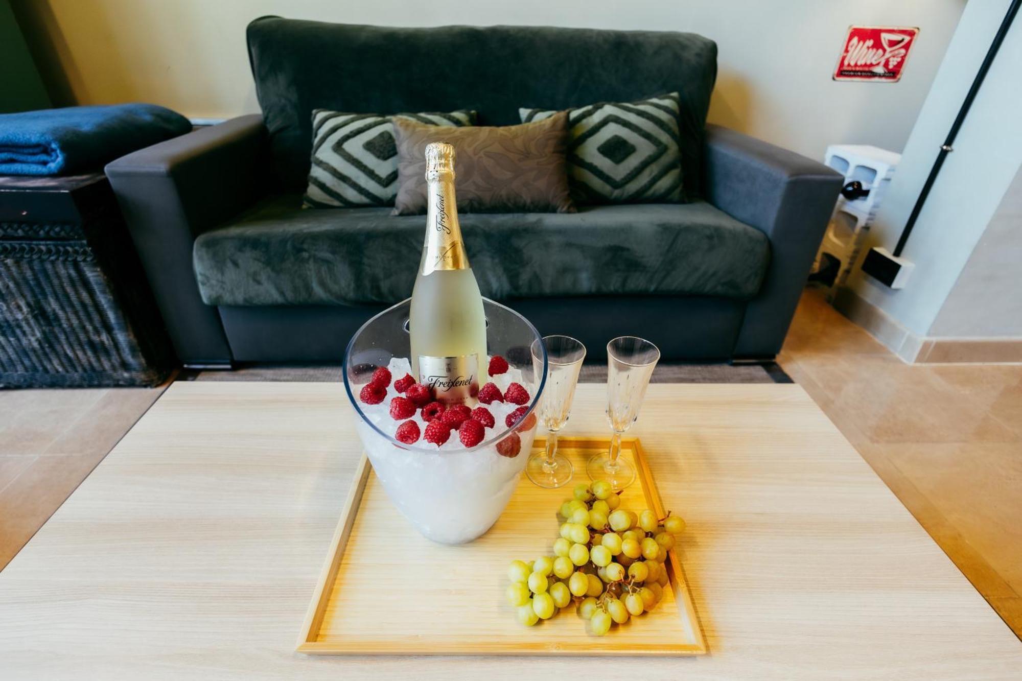 Apartment Ruzafa Roots, 12 Min To Centre, Smart Tv, Wine 발렌시아 외부 사진