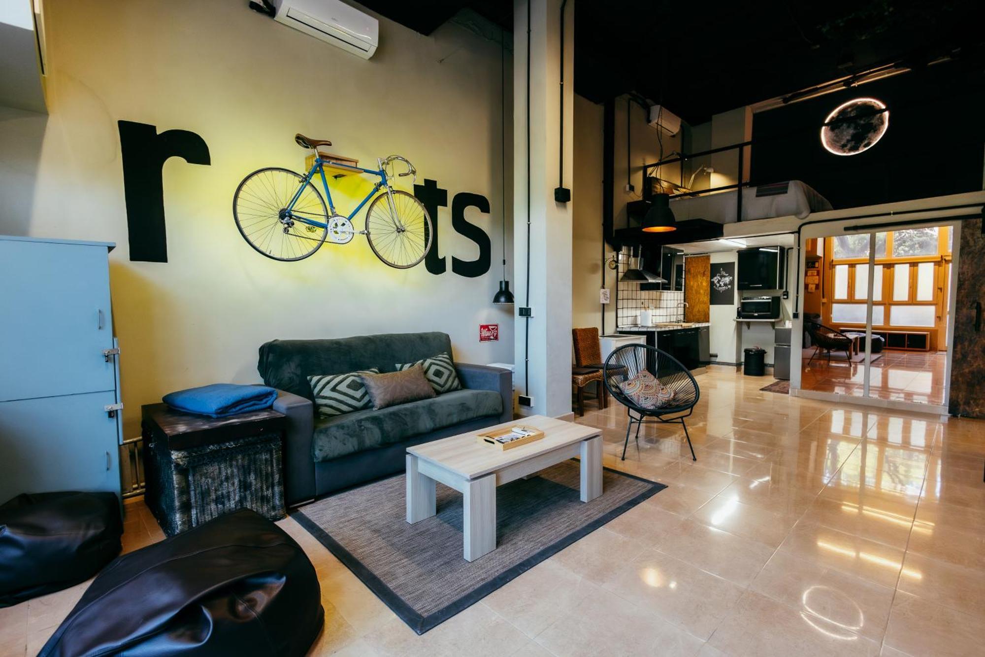 Apartment Ruzafa Roots, 12 Min To Centre, Smart Tv, Wine 발렌시아 외부 사진