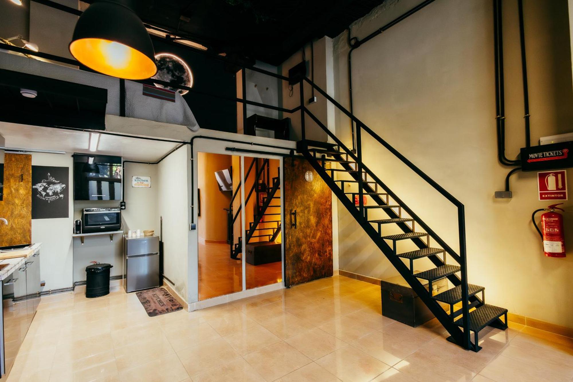 Apartment Ruzafa Roots, 12 Min To Centre, Smart Tv, Wine 발렌시아 외부 사진