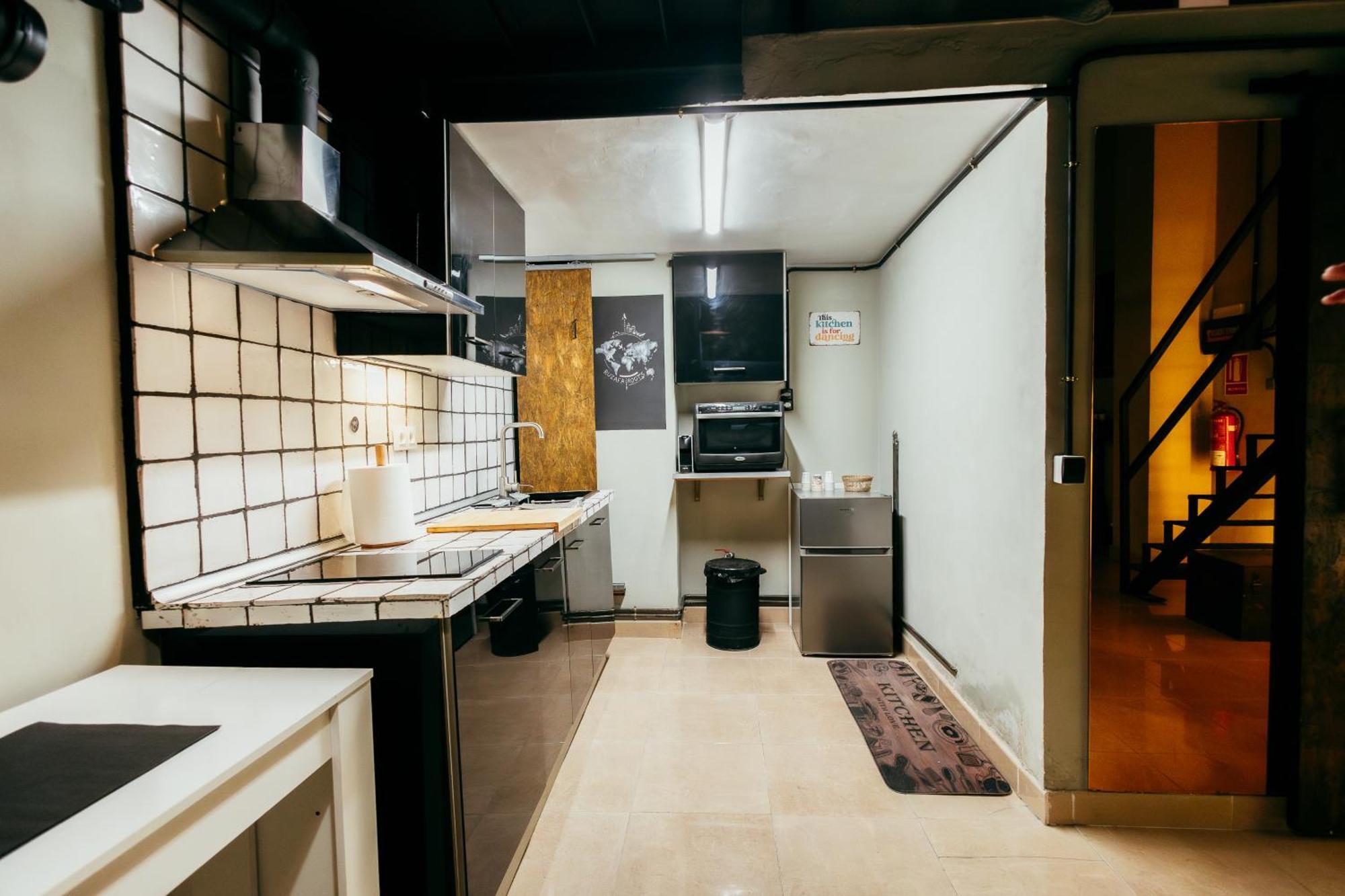 Apartment Ruzafa Roots, 12 Min To Centre, Smart Tv, Wine 발렌시아 외부 사진