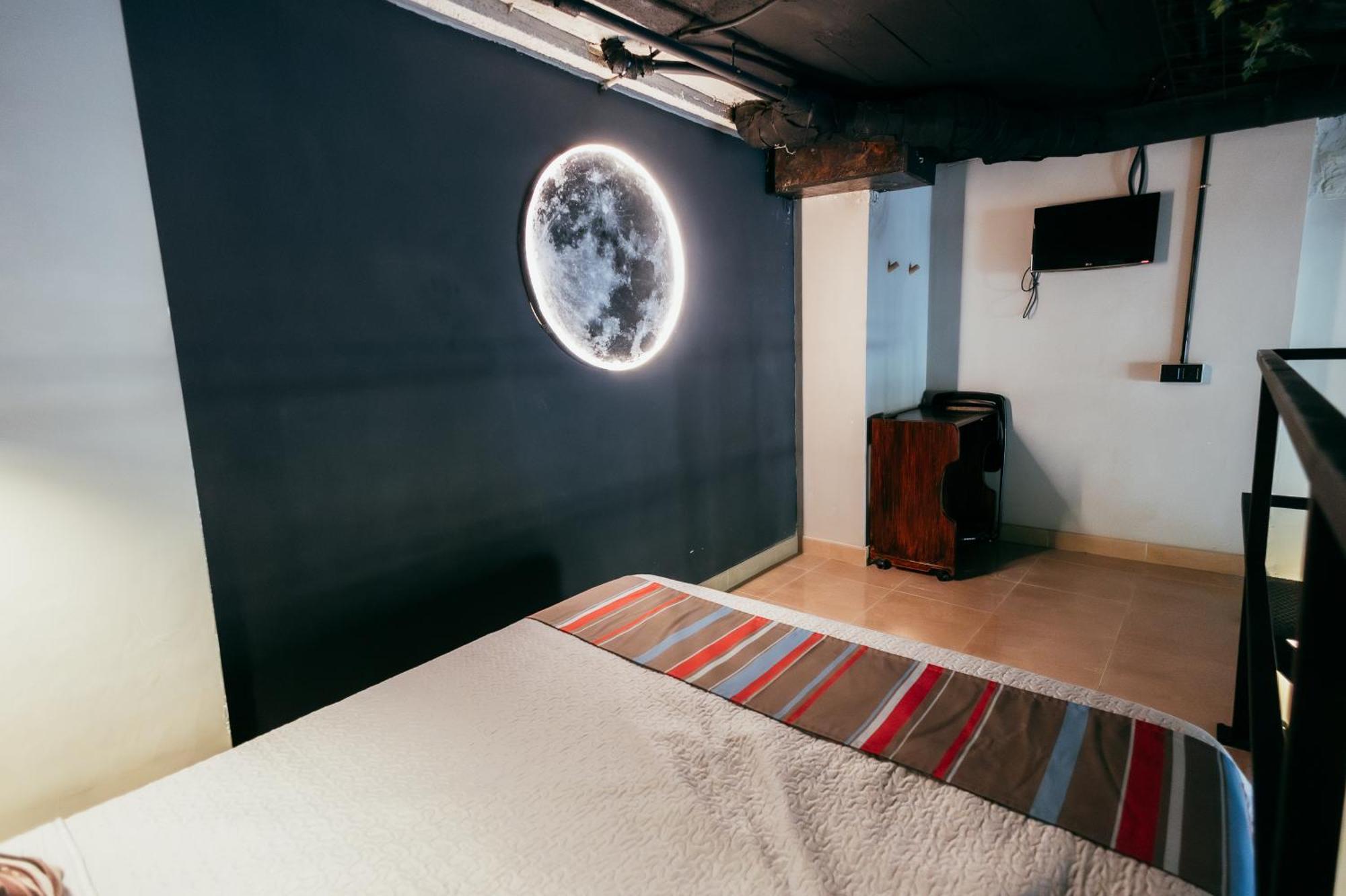 Apartment Ruzafa Roots, 12 Min To Centre, Smart Tv, Wine 발렌시아 외부 사진