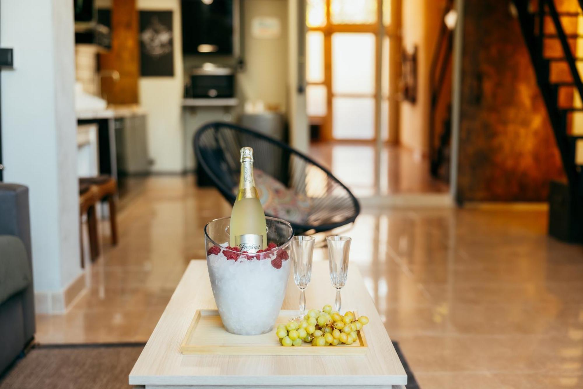 Apartment Ruzafa Roots, 12 Min To Centre, Smart Tv, Wine 발렌시아 외부 사진